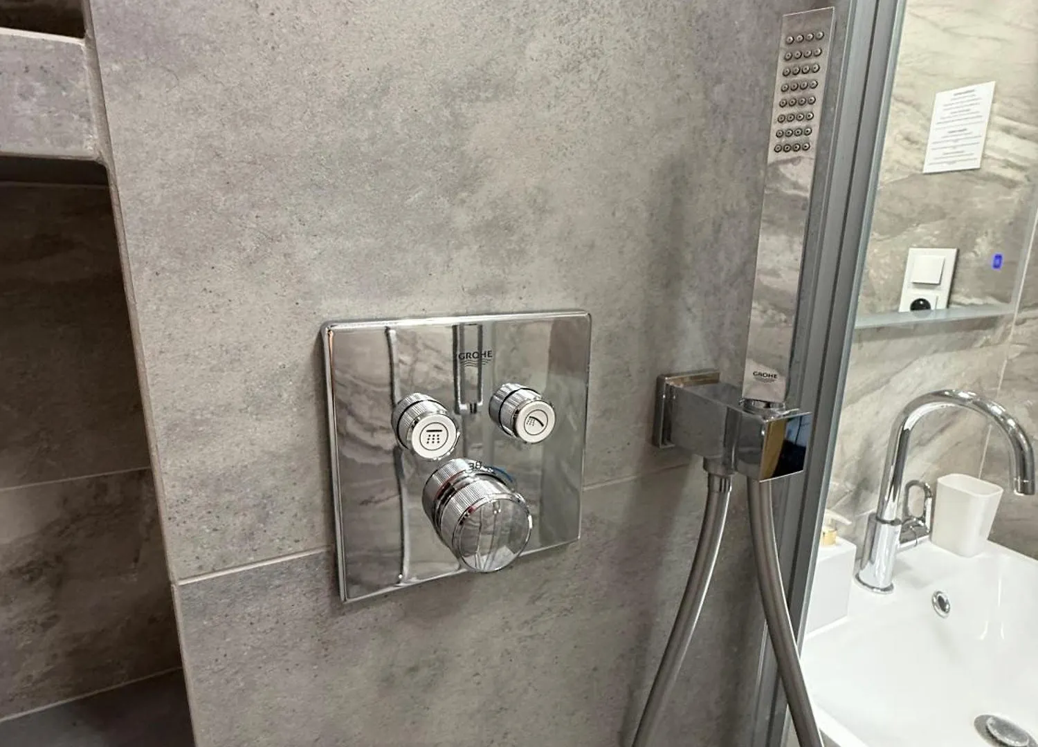 Apartman S Balkonem, Klimatizaci A Infrasaunou Ostrava